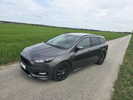 Ford Focus ST 1.5 EcoBoost 182