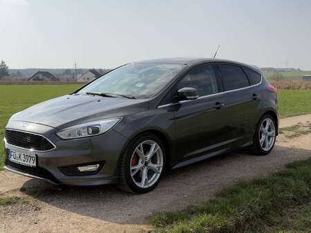 Ford Focus 1.5 EcoBoost 182 ST Line