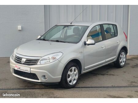 Dacia Sandero 1.2 75 Laureate