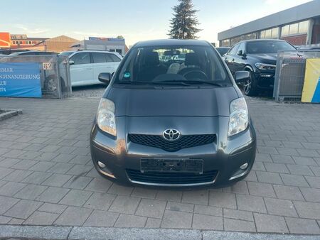 Toyota Yaris 1.4 90 Life