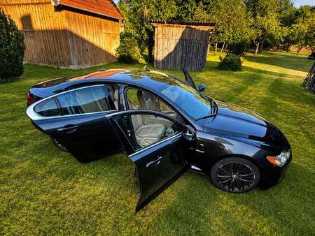 Jaguar XF V6 3.0 240 Luxe