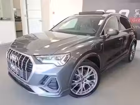 Audi Q3 45 TFSI E 1.4 TFSI 150 S line