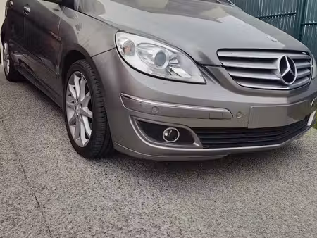 Mercedes-Benz Classe B B 200