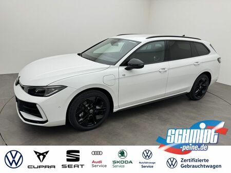 Volkswagen Passat 1.5 272 R-Line