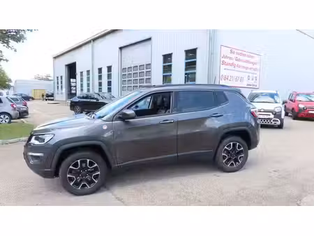 Jeep Compass 2.0 170 Trailhawk 4x4