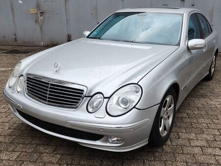 Mercedes-Benz Classe E E 220 2.1 CDI 150