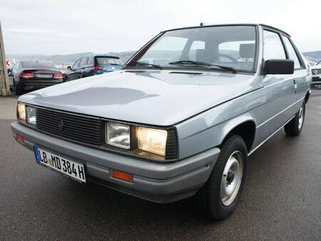 Renault R11