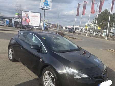 Opel Astra 1.6 200 OPC Line