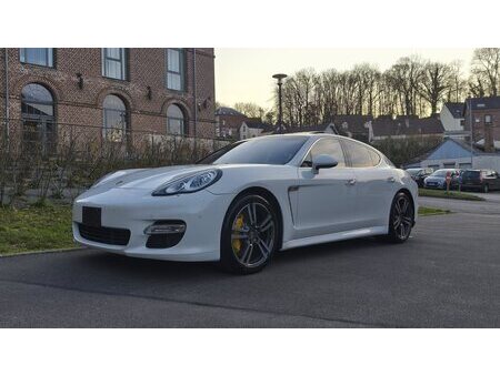 Porsche Panamera Turbo V8 4.8 500 4x4