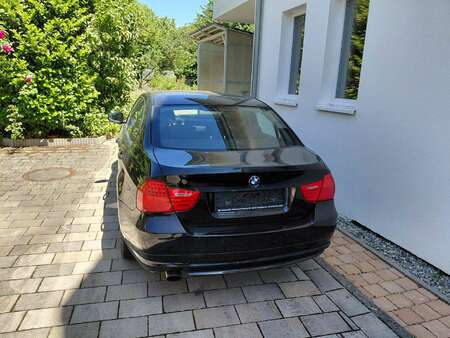 BMW Série 3 318i 2.0 143
