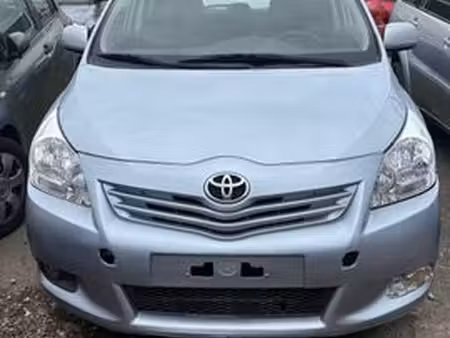 Toyota Verso 1.8 147