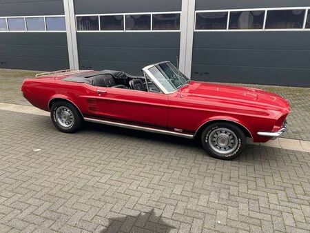 Ford Mustang S
