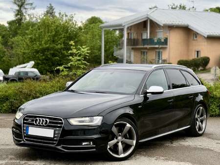 Audi A4 S4 V6 3.0 TFSI 333 quattro