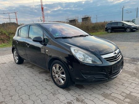 Opel Corsa 1.2 80 Edition