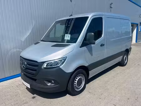 Mercedes-Benz Sprinter 2.1 143
