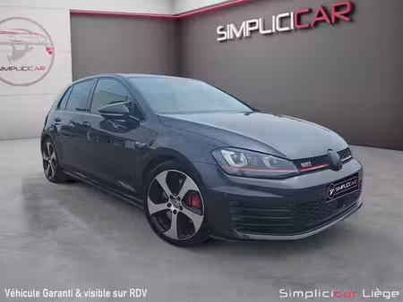 Volkswagen Golf GTI 2.0 TSI Performance