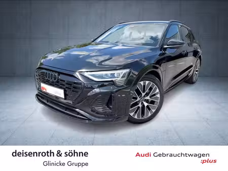 Audi Q8 50 340 S line quattro