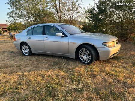 BMW Série 7 745i 4.4 333