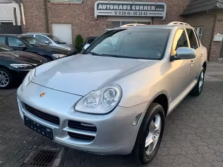 Porsche Cayenne V6 3.2 250 4x4