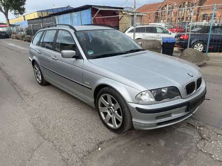 BMW Série 3 330d 3.0 183