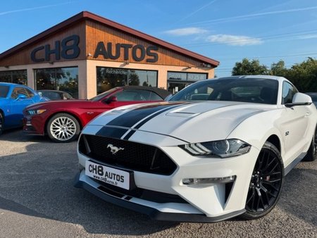 Ford Mustang Fastback V8 5.0 450 GT Premium