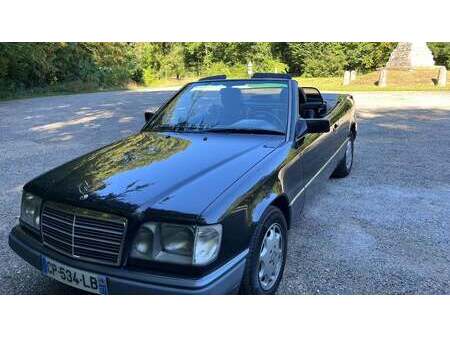 Mercedes-Benz Classe E E 200