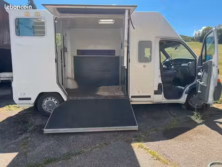 Renault Master 2.5 dCi 150