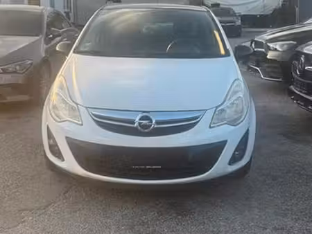Opel Corsa 1.4 101 Color Edition