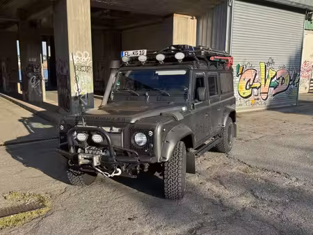Land Rover Defender TD4 2.4 122 Station Wagon 4x4