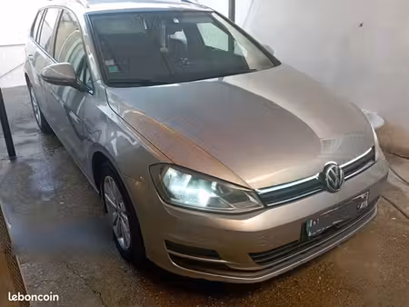 Volkswagen Golf 1.6 TDI 105