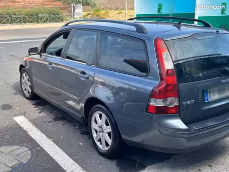 Volvo V50 2.4 140