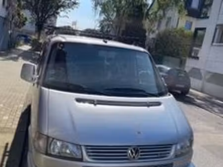 Volkswagen Transporter T4 2.5 TDI 102