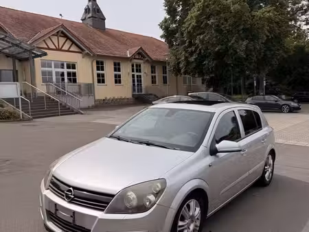 Opel Astra 1.6 105