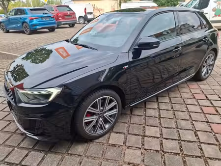 Audi A1 40 TFSI 2.0 TFSI 207 S line