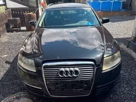 Audi A6 V6 3.0 quattro