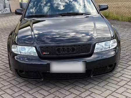 Audi A4 RS4