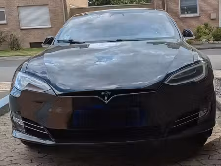 Tesla Model S 75d