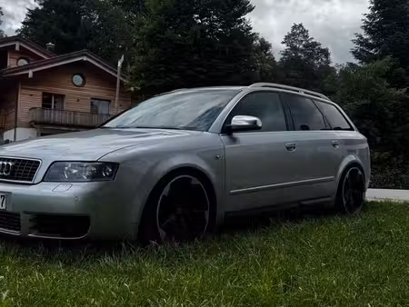 Audi A4 S4 V8 4.2 344 quattro
