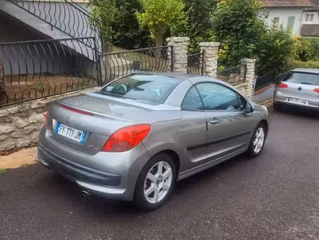 Peugeot 207 CC 1.6 VTi 120