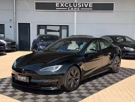 Tesla Model S 670 4x4
