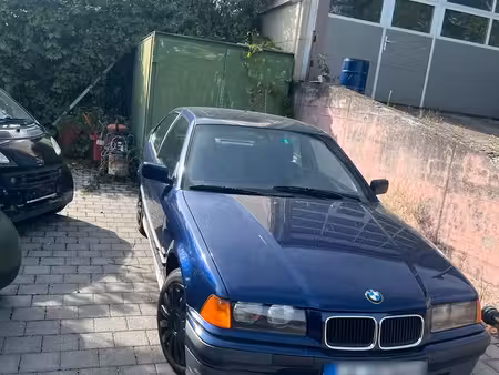 BMW Série 3 316i 1.6 102