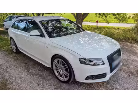 Audi A4 2.0 TFSI 211 S line quattro