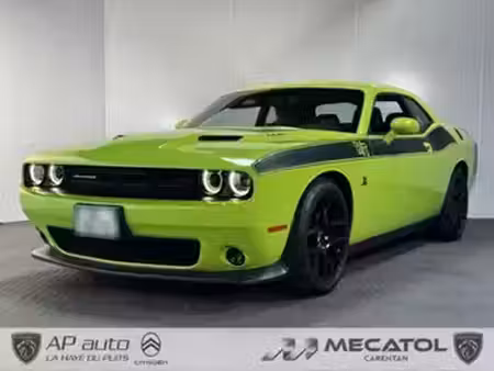 Dodge Challenger RT V8 6.4