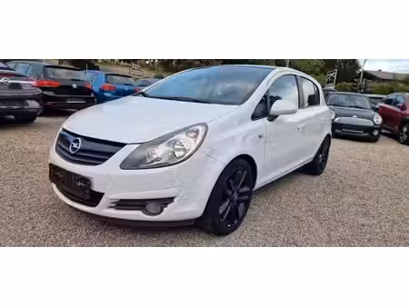 Opel Corsa 1.4 87 Color Edition