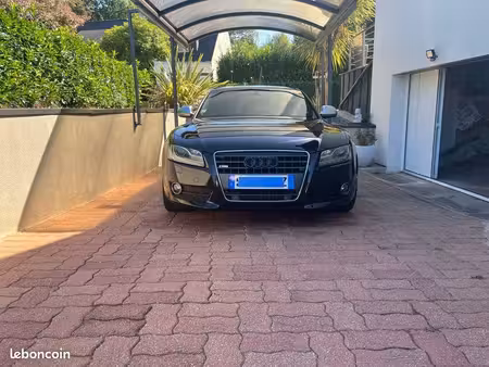 Audi A5 V6 2.7 TDI 190