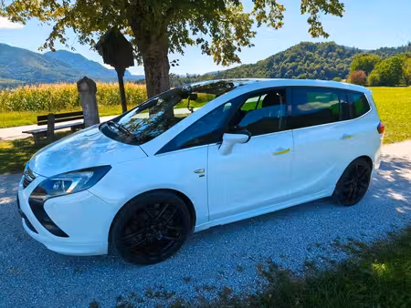 Opel Zafira 1.8 140 OPC Line