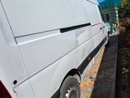 Renault Master 2.3 dCi 125