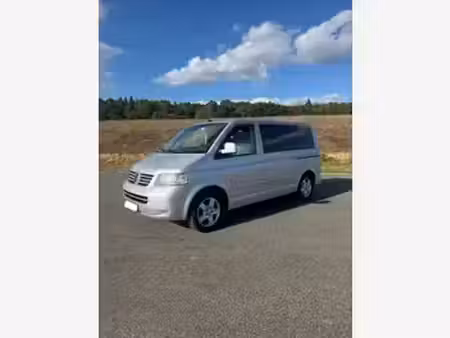 Volkswagen Multivan 2.5 TDI 174 Confortline