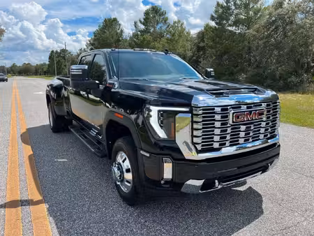 GMC Sierra 3500 Crew Cab V8 6.6