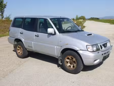 Nissan Terrano 2.7 TDI 125 4x4